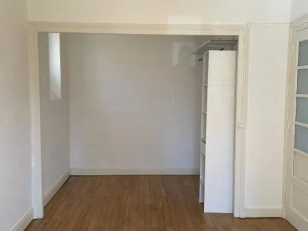 2 pièces à louer Paris 7ème