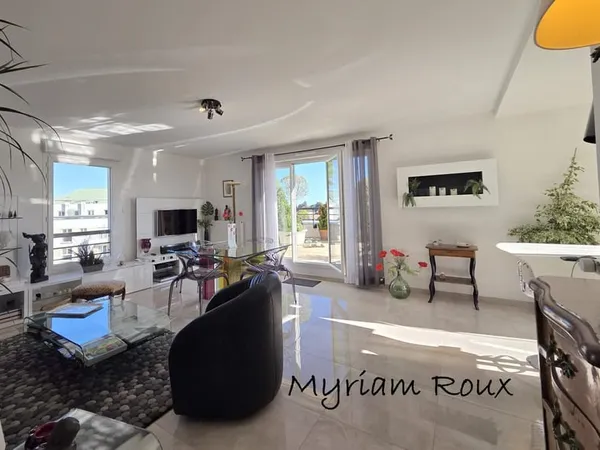 ORLEANS Appartement à vendre 4 pièces, 3 chambres, terrasse, ascenseur