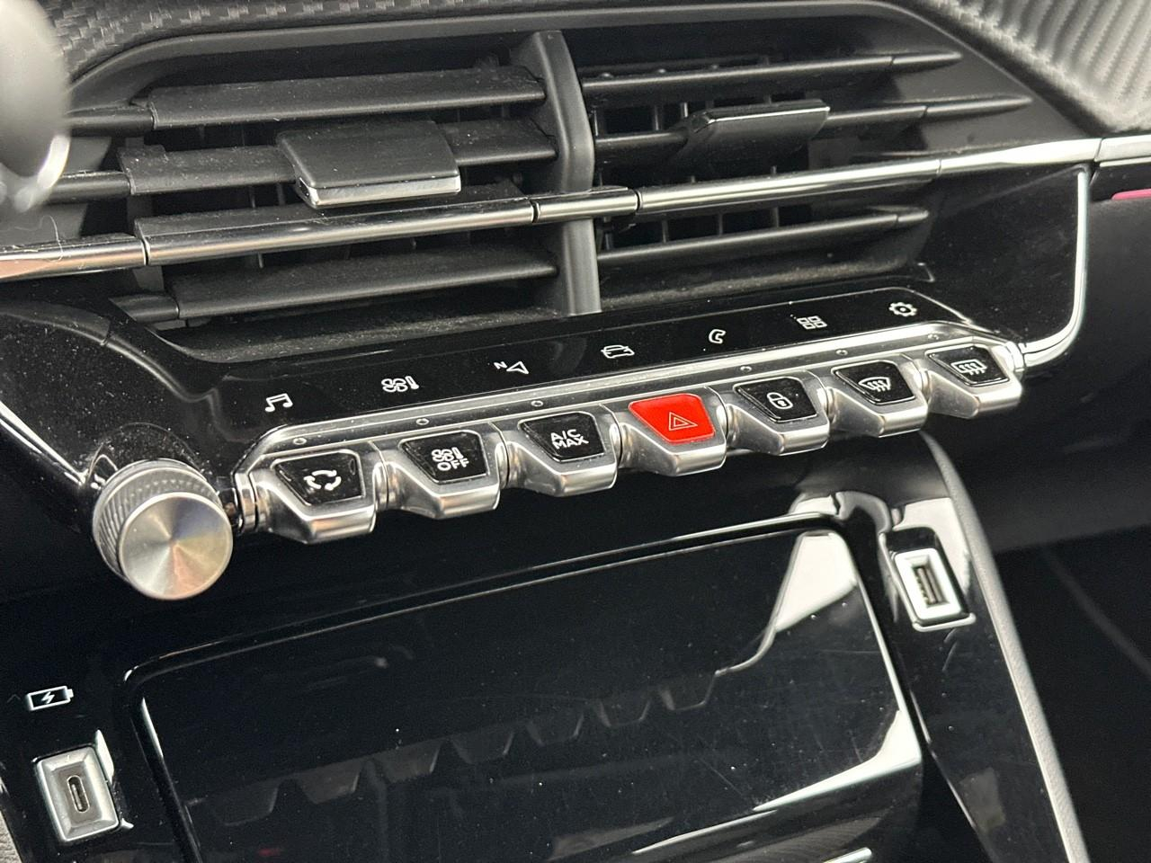 Peugeot 2008 puretech 130 s&s eat8 gt — photo 28