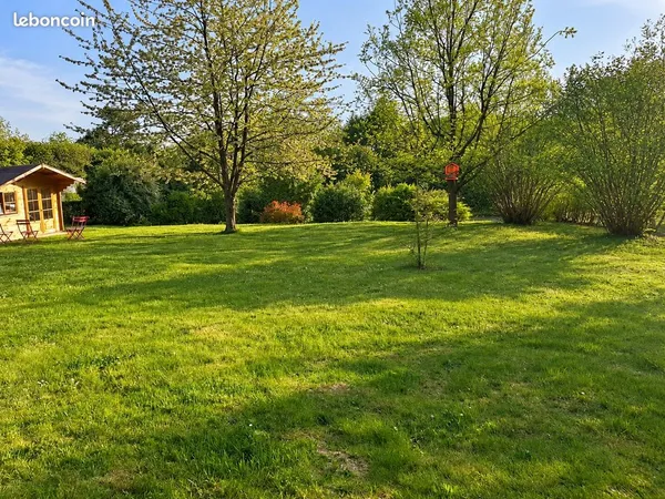 PARMAIN - Jouy Le Comte - Jardin de loisirs paysager de 980 m² avec chalet en bois - Terrain plat et