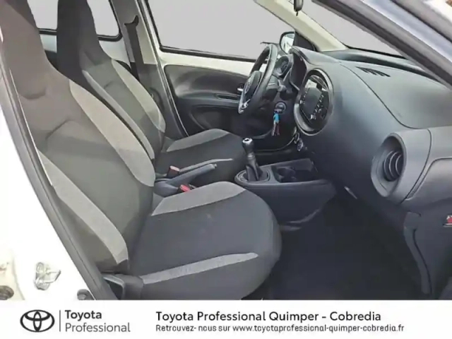Toyota Aygo X 1.0 vvt-i 72ch dynamic my23 — photo 6