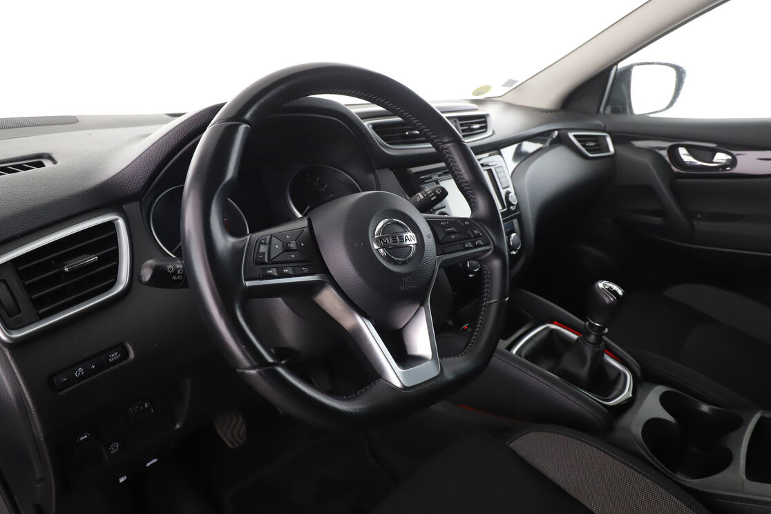 Nissan Qashqai 1.5 dCi N-Connecta — photo 10