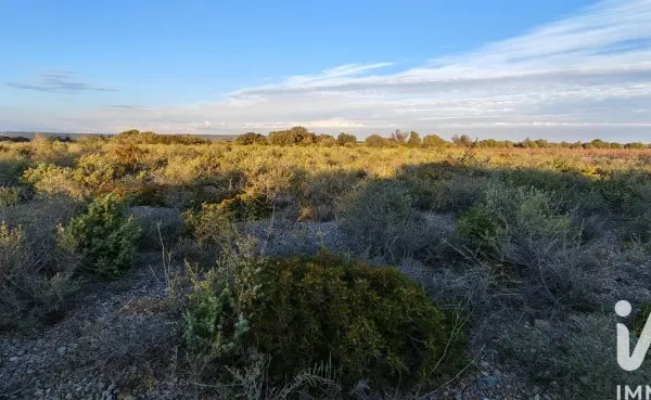 Terrain 3300 m²