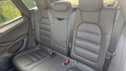 Porsche Macan 3.6 400 PDK - Turbo – 2017 – 126163 km – Essence – Boîte Automatique — photo 42