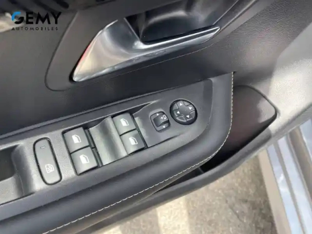 Peugeot 208 hybrid 110 ch e-dcs6 — photo 12