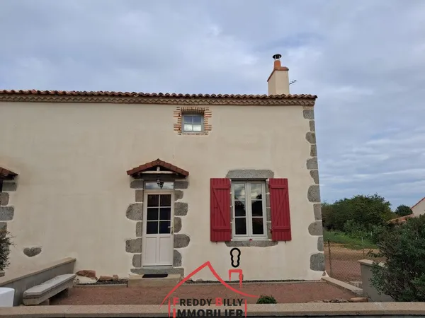 Maison 2 chambres - Cour et dépendance