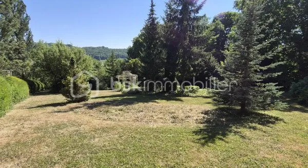 Terrain 1359 m²