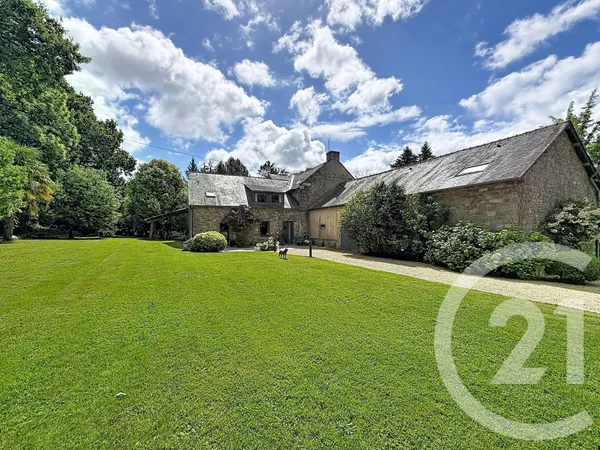 Maison 7 pièces 346 m²