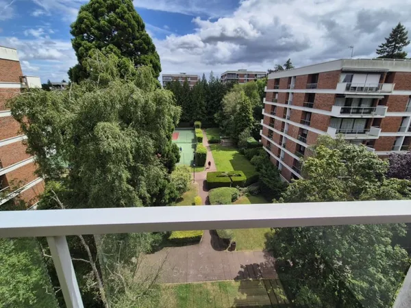 Vends appartement 73m² 2 chambres à coucher avec vue dégagée