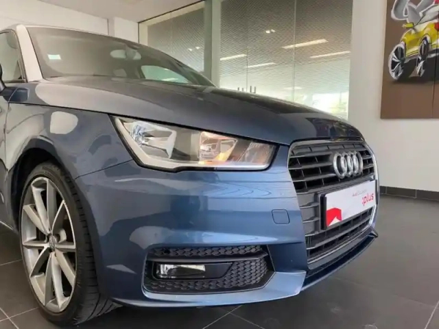 Audi A1 sportback 25 tfsi 95ch business line — photo 4