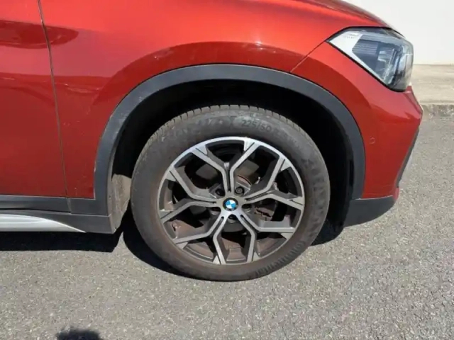 Bmw X1 sdrive18ia 140ch xline dkg7 — photo 10