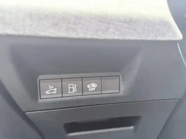 Peugeot 3008 plug-in hybrid 195 e-dcs7 — photo 77