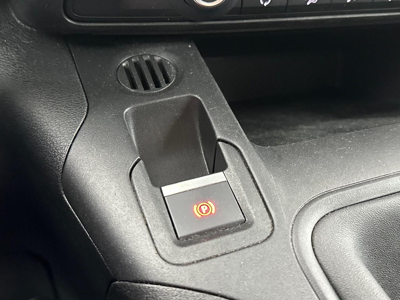 Citroën Berlingo van m 650 puretech 110 s&s bvm6 club — photo 26