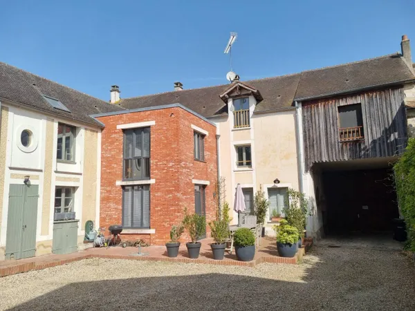 Maison 8 pièces 389 m²
