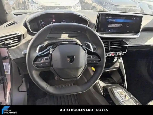 Peugeot 2008 1.2 puretech 130ch s&amp;s allure eat8 — photo 8