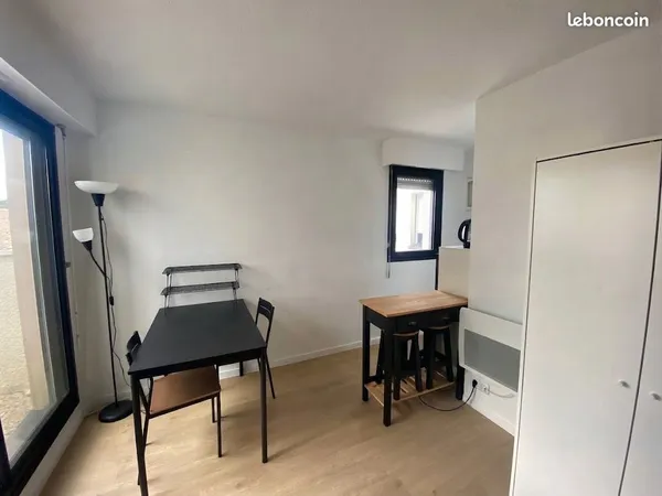 Studio 1 pièce 18 m²