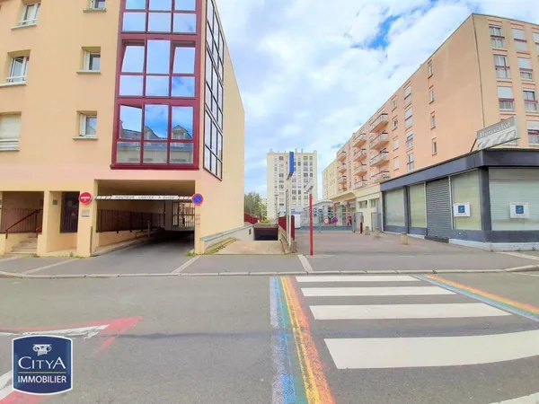 Stationnement Location Le Mans   81€