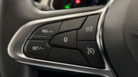 Renault Captur 1.5 Blue dCi 115ch Intens — photo 25