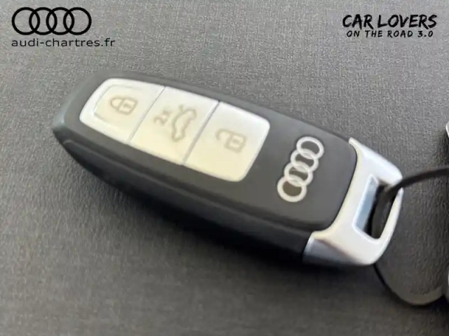 Audi Q3 e-hybrid 272 ch s tronic 6 — photo 14