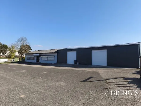 Bureau et espace de travail Location Phalsbourg  434m² 350000€