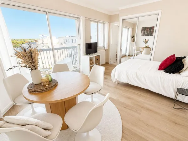 Studio 1 pièce 24 m²