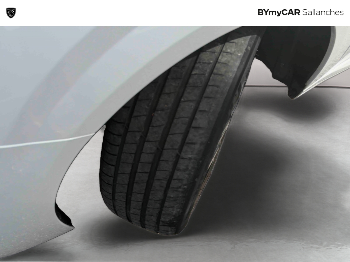 Peugeot 208 PureTech 100 S&amp;S BVM6 — photo 13