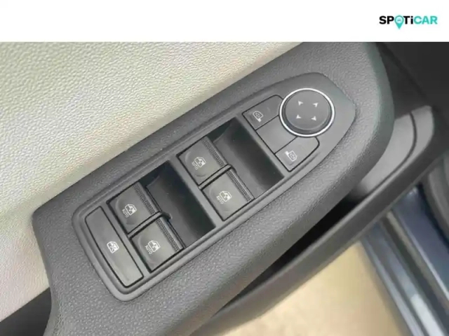 Renault Clio 1.0 tce 90ch evolution — photo 13