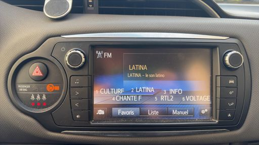 Toyota Yaris 1.5 VVT-i 100 Hybrid E-CVT - Dynamic – 2016 – 112597 km – Hybride essence – Boîte Automatique — photo 22