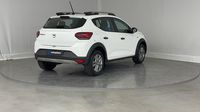 Dacia Sandero 1.0 TCe 90ch Stepway Essential — photo 5