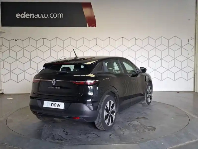 Renault Megane e-tech ev60 130ch super charge — photo 5