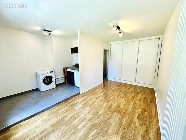 Studio de 23m² au centre ville, proche Fac, chauffage compris