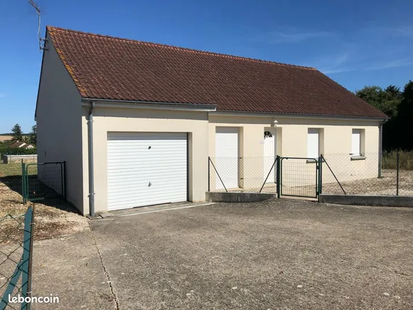 Maison de plain pied à 13 km de Vendôme, de la gare TGV Villiers sur Loir et de Montoire