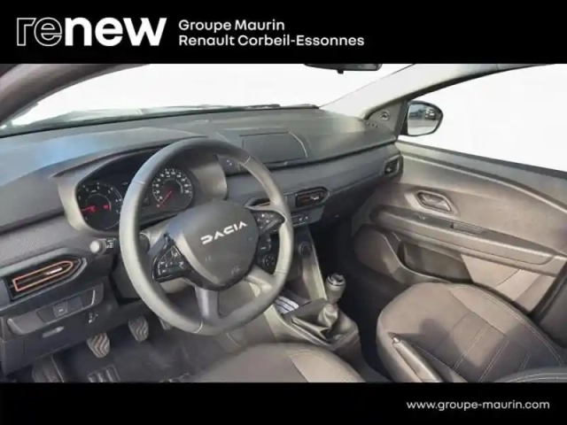 Dacia Sandero 1.0 eco-g 100ch stepway essential — photo 10