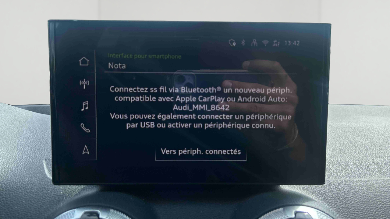 Audi Q2 35 TFSI 150 S tronic 7 — photo 17