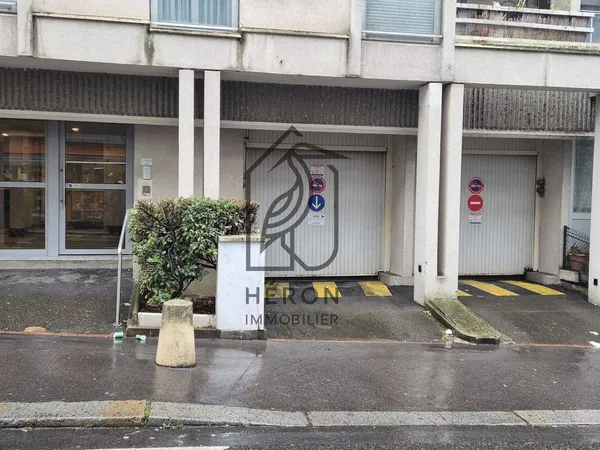 Parking 18 m²