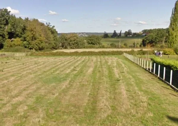 Terrain 1272 m²