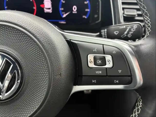 Volkswagen T-Roc 1.5 tsi evo 150ch r-line euro6d-t — photo 14