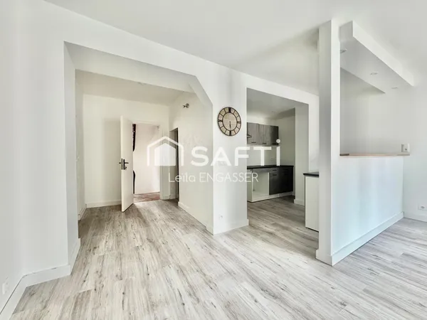 Appartement F4 rénové - 81m2 - Centre ville Anet