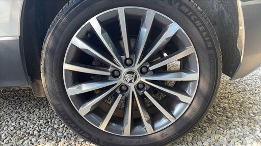 Skoda Karoq 2.0 TDI 150 4X4 - Style – 2019 – 86590 km – Diesel – Boîte Manuelle — photo 16