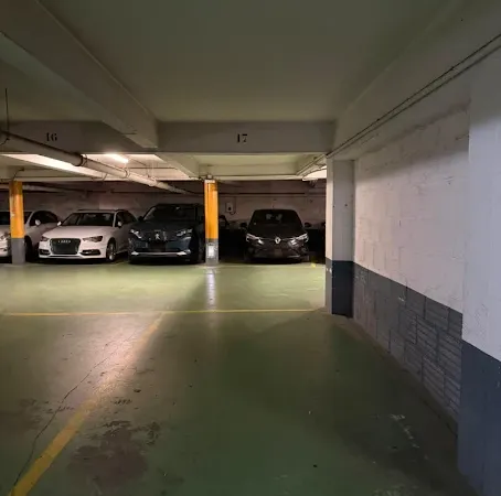 Parking 8 m²