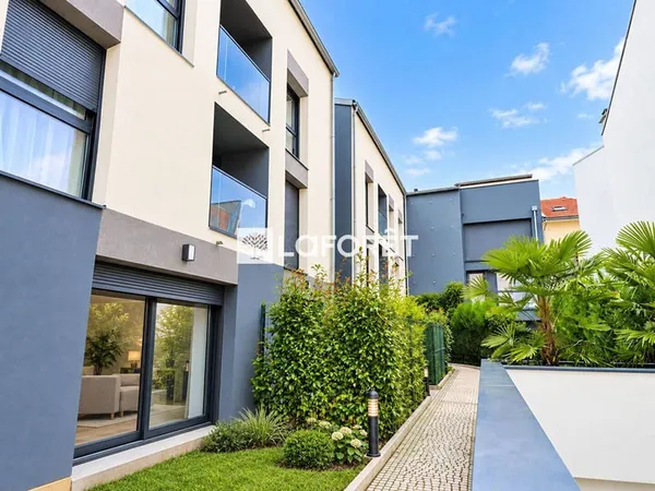 Studio 1 pièce 28 m²