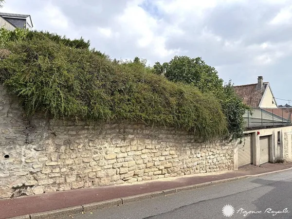 Terrain constructible 177 m²
