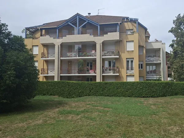 Pau avenue des Lilas / Allées de Morlàas, T3 avec cave et ga