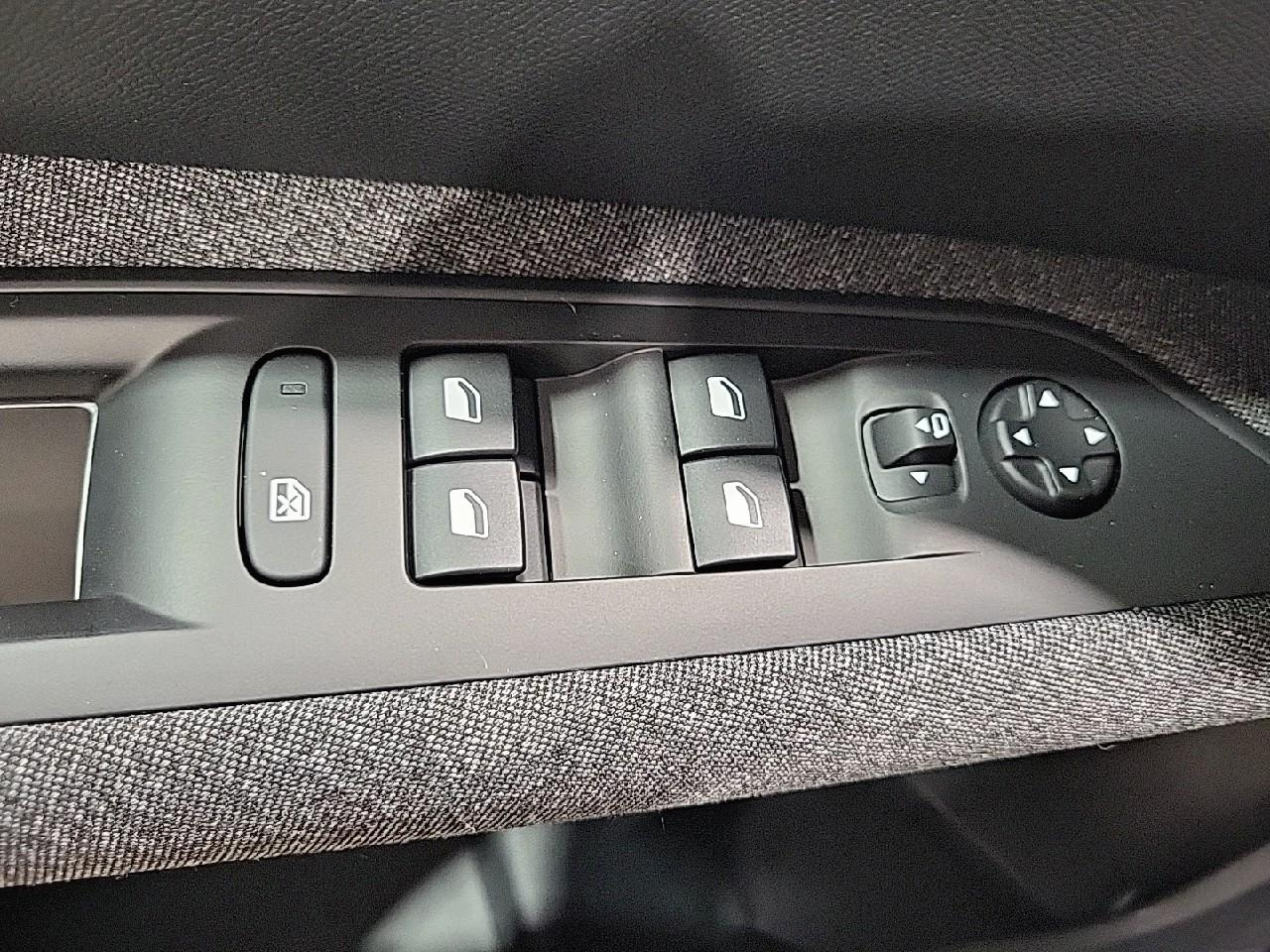 Peugeot 3008 puretech 130ch s&s bvm6 active pack — photo 23
