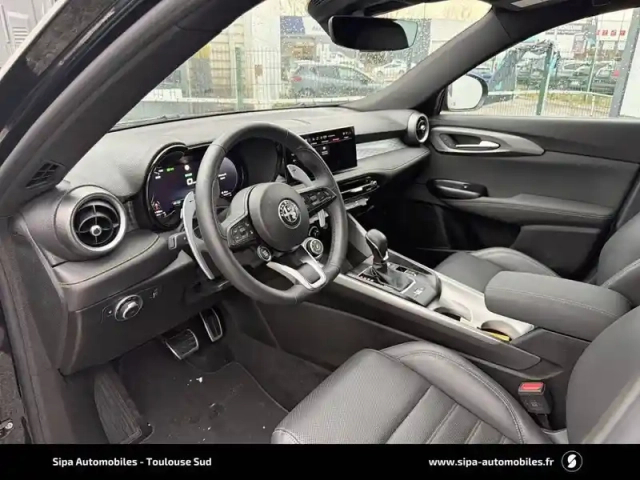 Alfa Romeo Tonale 1.3 hybride rechargeable phev 280ch at6 e-q4 — photo 13
