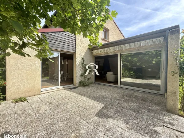 Maison 7 pièces 177 m²