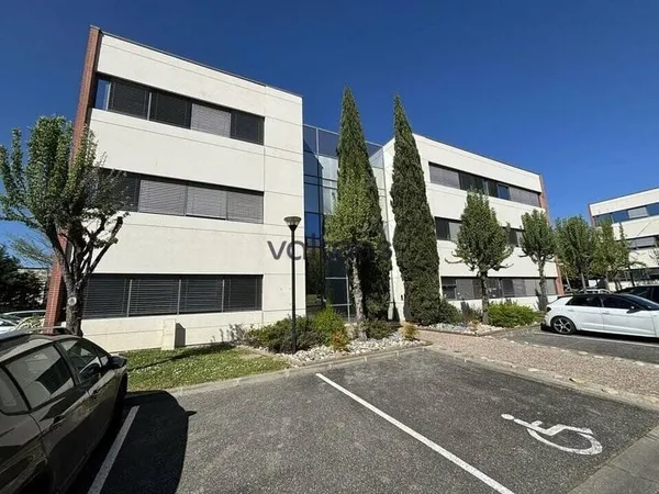 Bureaux 1626 m²