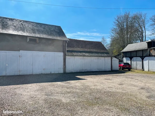 Garage à louer - montville centre-ville