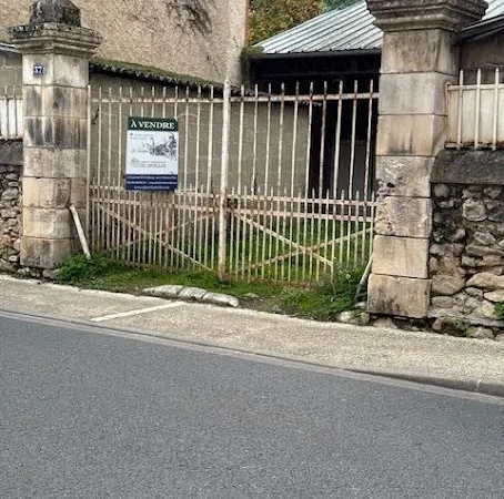 Stationnement Location Montmorillon   75€