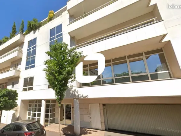 Bureaux 174 m²